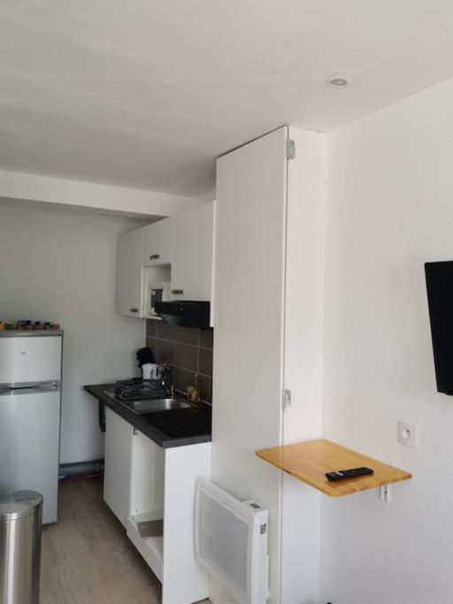 Location Studio A Courte Duree Корбей-Эссон Экстерьер фото